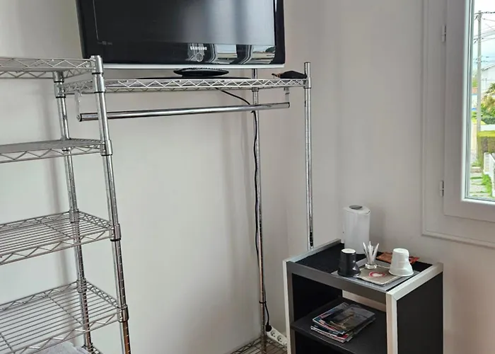 Homestay Chez Christina 250m De La Royan